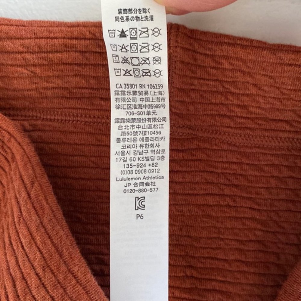 ❗️SOLD❗️2019 Lululemon Retreat Yourself Pullover Size XS/S - Picture 10 of 10